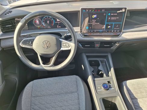 Used 2026 Volkswagen Tiguan S FWD image 12