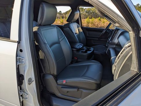 Used 2021 RAM 2500 Tradesman w/ Chrome Appearance Group image 38