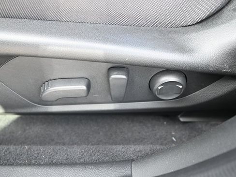 Certified 2024 Subaru Crosstrek 2.0i Premium image 22