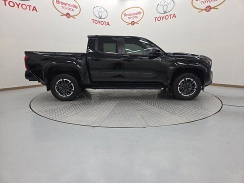 Used 2024 Toyota Tacoma TRD Sport image 3