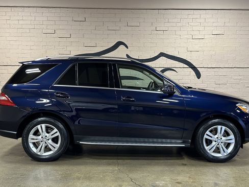 Used 2015 Mercedes-Benz ML 350 4MATIC image 3