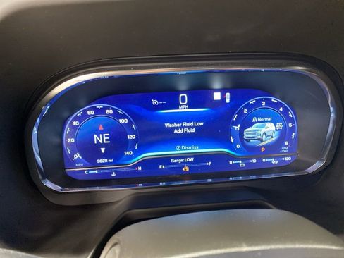 Used 2022 Chevrolet Tahoe High Country image 8