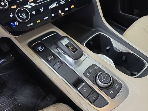 Used 2024 INFINITI QX60 Luxe w/ Performance Audio Package AWD/4WD image 25