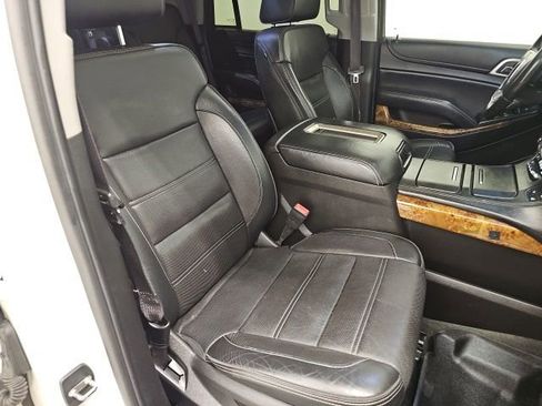 Used 2015 GMC Yukon Denali image 43