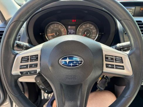 Used 2015 Subaru Forester 2.5i Premium AWD/4WD image 31