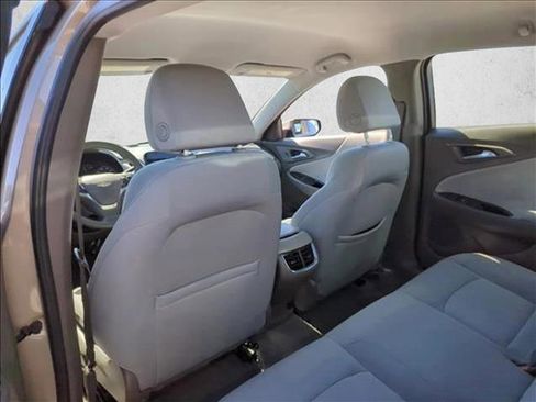 Used 2022 Chevrolet Malibu LT image 16