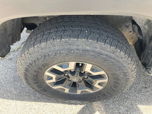 Used 2023 Toyota Tacoma TRD Off-Road AWD/4WD image 22