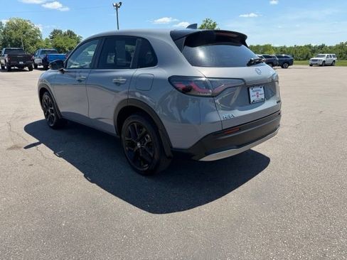 Used 2023 Honda HR-V LX image 6