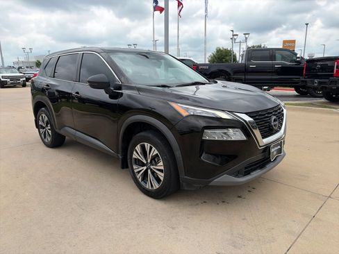 Used 2022 Nissan Rogue SV FWD image 7