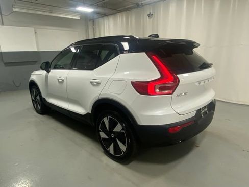 Used 2024 Volvo XC40 Recharge Core w/ Protection Package Premier AWD/4WD image 2