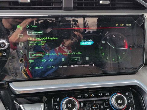 Used 2023 Jeep Grand Cherokee Limited w/ Black Appearance Package image 21