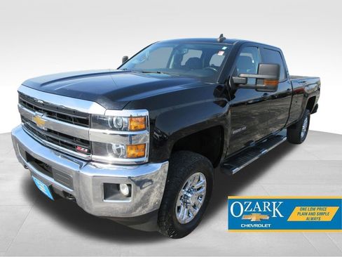 Used 2019 Chevrolet Silverado 2500 LT w/ LT Convenience Package image 1