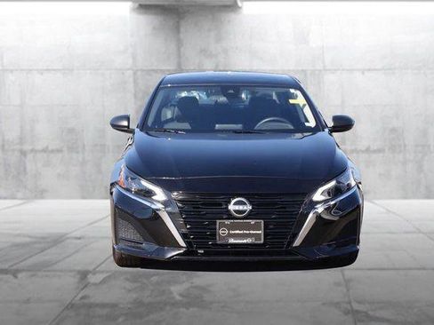 Used 2025 Nissan Altima 2.5 SV image 4