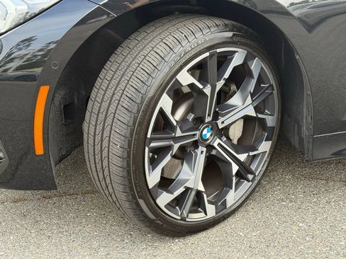 Used 2025 BMW 330i Sedan w/ Convenience Package image 17