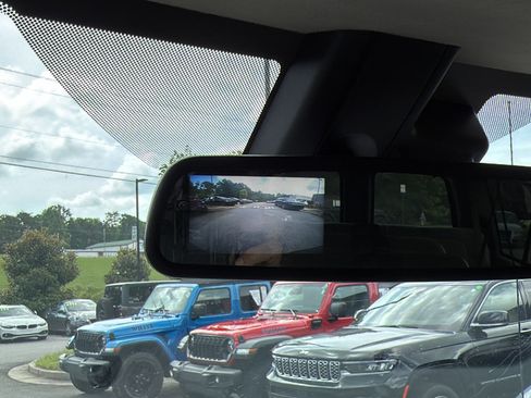 Used 2025 GMC Savana 3500 LT w/ LT Preferred Equipment Group RWD image 29