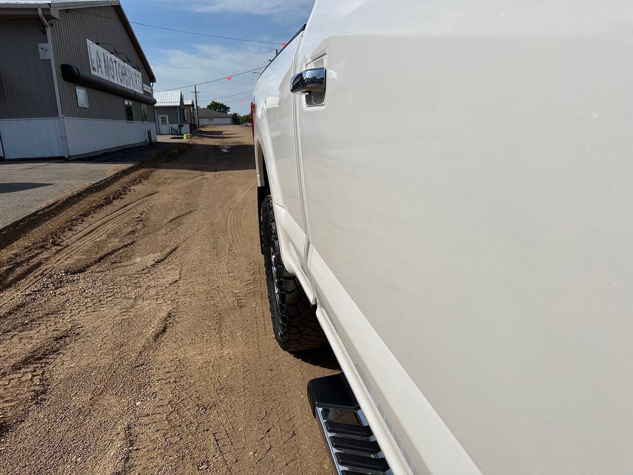 Used 2017 Ford F250 Lariat w/ Chrome Package AWD/4WD image 29