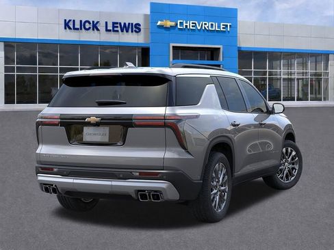 New 2026 Chevrolet Traverse LT w/ Sun and Wheel Package AWD/4WD image 4