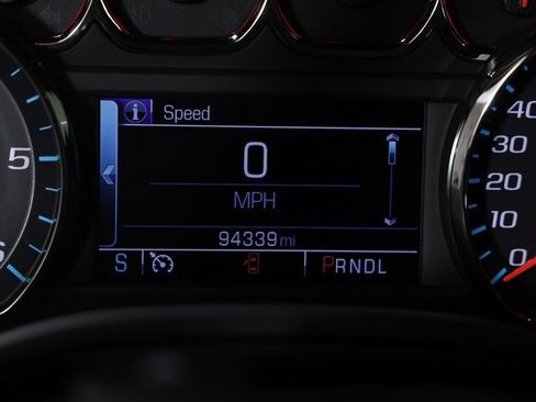 Used 2019 Chevrolet Tahoe LT w/ LT Signature Package image 10