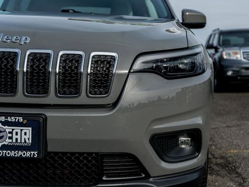 Used 2020 Jeep Cherokee Latitude Plus image 9