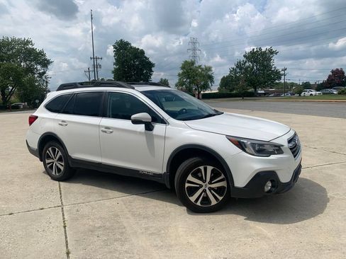 Used 2019 Subaru Outback 2.5i Limited w/ Protection Package #1 AWD/4WD image 8