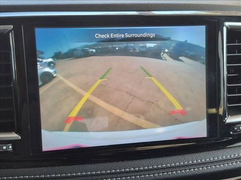 Used 2026 Chrysler Pacifica Limited w/ S Appearance Package FWD image 11