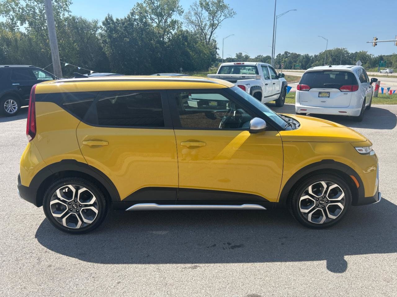 Used 2020 Kia Soul X-Line FWD image 4