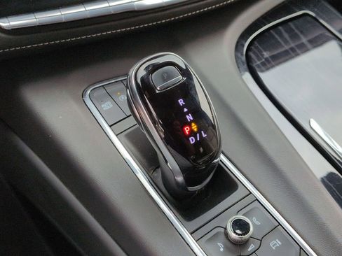 Used 2024 Cadillac Escalade Sport RWD image 15
