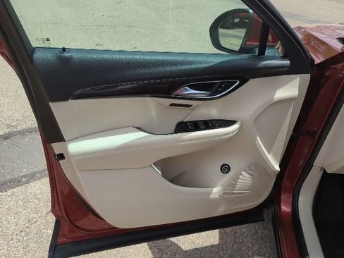 Used 2023 Buick Envision Essence FWD image 17
