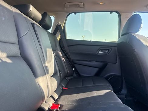 Used 2024 Nissan Rogue SV w/ SV Premium Package FWD image 27