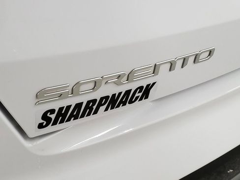 Used 2023 Kia Sorento SX image 27