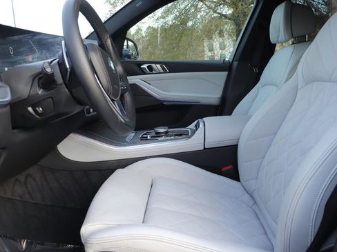 Certified 2024 BMW X5 xDrive40i w/ Premium Package image 11