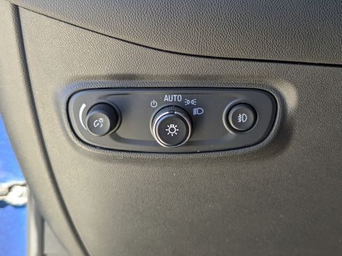 Used 2020 Chevrolet Equinox LT image 31