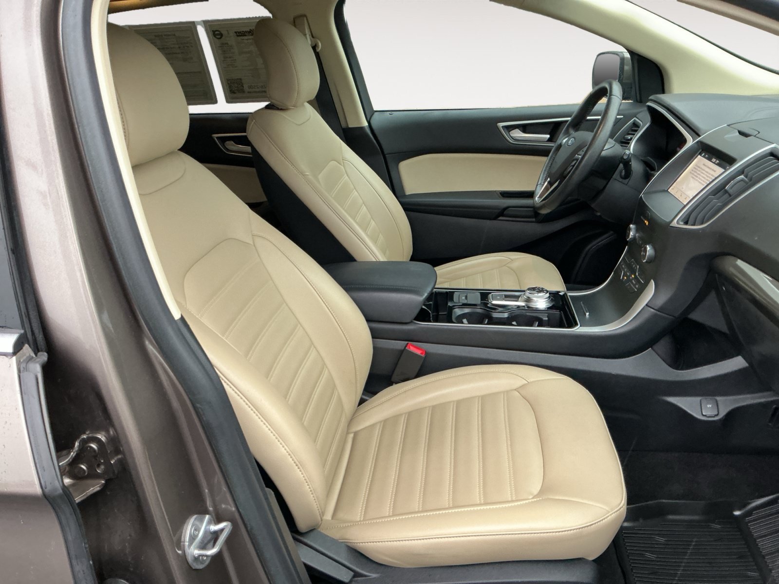 Used 2019 Ford Edge SEL w/ Equipment Group 201A FWD image 15