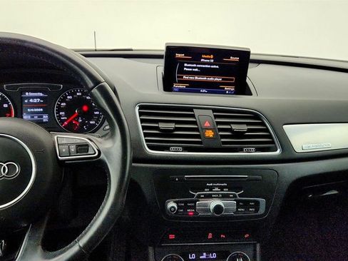 Used 2018 Audi Q3 2.0T Premium Plus w/ Premium Plus Package AWD/4WD image 18