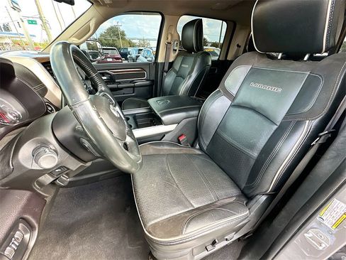 Used 2022 RAM 3500 Laramie image 21