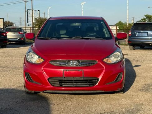 Used 2014 Hyundai Accent GLS image 2