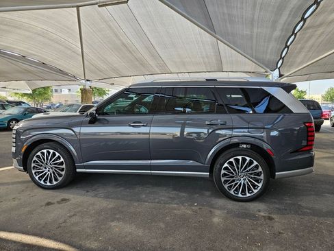 Certified 2026 Hyundai Palisade Calligraphy FWD image 9
