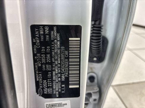 Certified 2025 Hyundai Elantra SEL FWD image 27