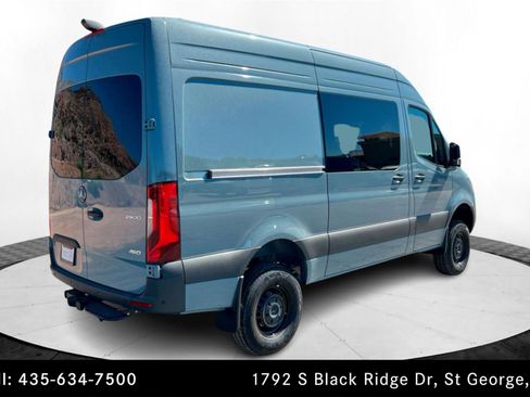 Used 2025 Mercedes-Benz Sprinter 2500 image 5