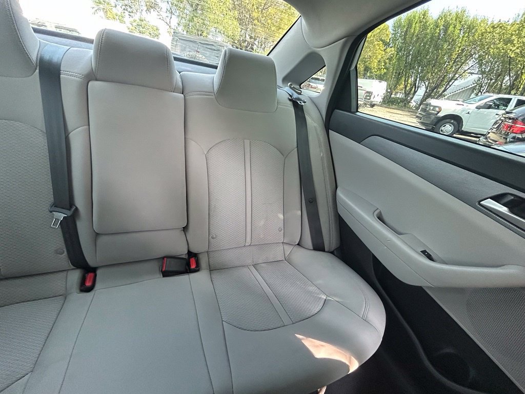 Used 2018 Hyundai Sonata SE FWD image 14