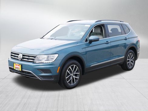 Used 2020 Volkswagen Tiguan SE AWD/4WD image 3