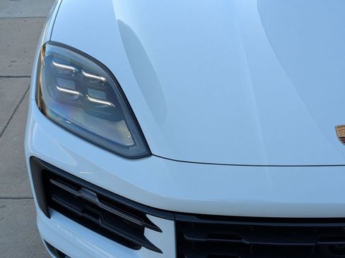 New 2026 Porsche Cayenne S image 12