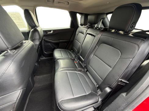 Used 2020 Ford Escape Titanium FWD image 16