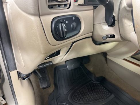 Used 2006 Ford Taurus SEL image 25