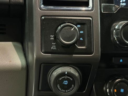 Used 2016 Ford F150 XLT w/ Equipment Group 302A Luxury image 38