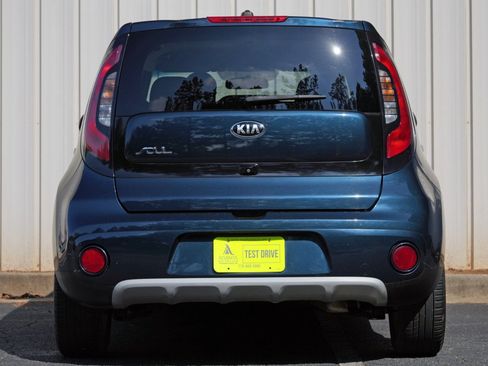 Used 2019 Kia Soul + FWD image 10