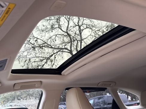 Certified 2020 Lexus RX 350L FWD w/ Premium Package image 23