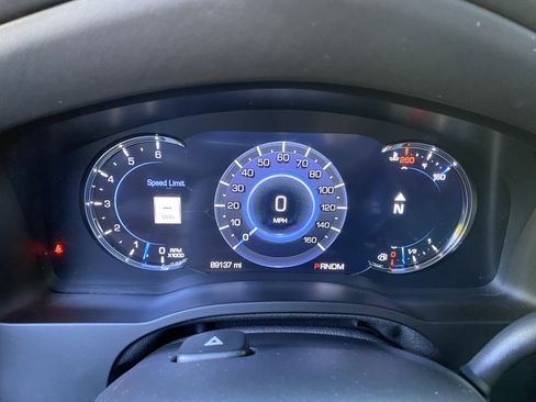 Used 2016 Cadillac Escalade Platinum AWD/4WD image 22