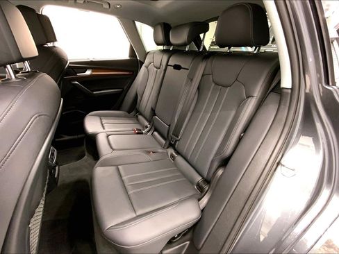 Certified 2023 Audi Q5 2.0T Premium Plus w/ Premium Plus Package image 19