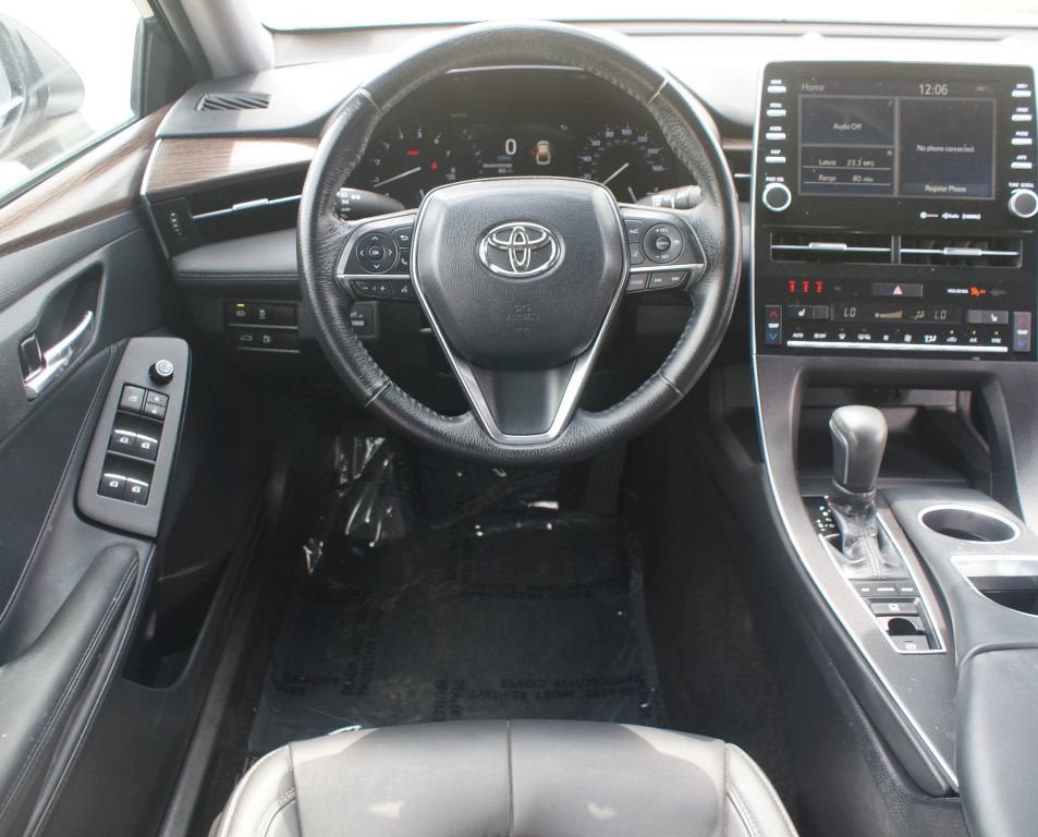 Used 2019 Toyota Avalon XLE w/ Moonroof Package FWD image 5